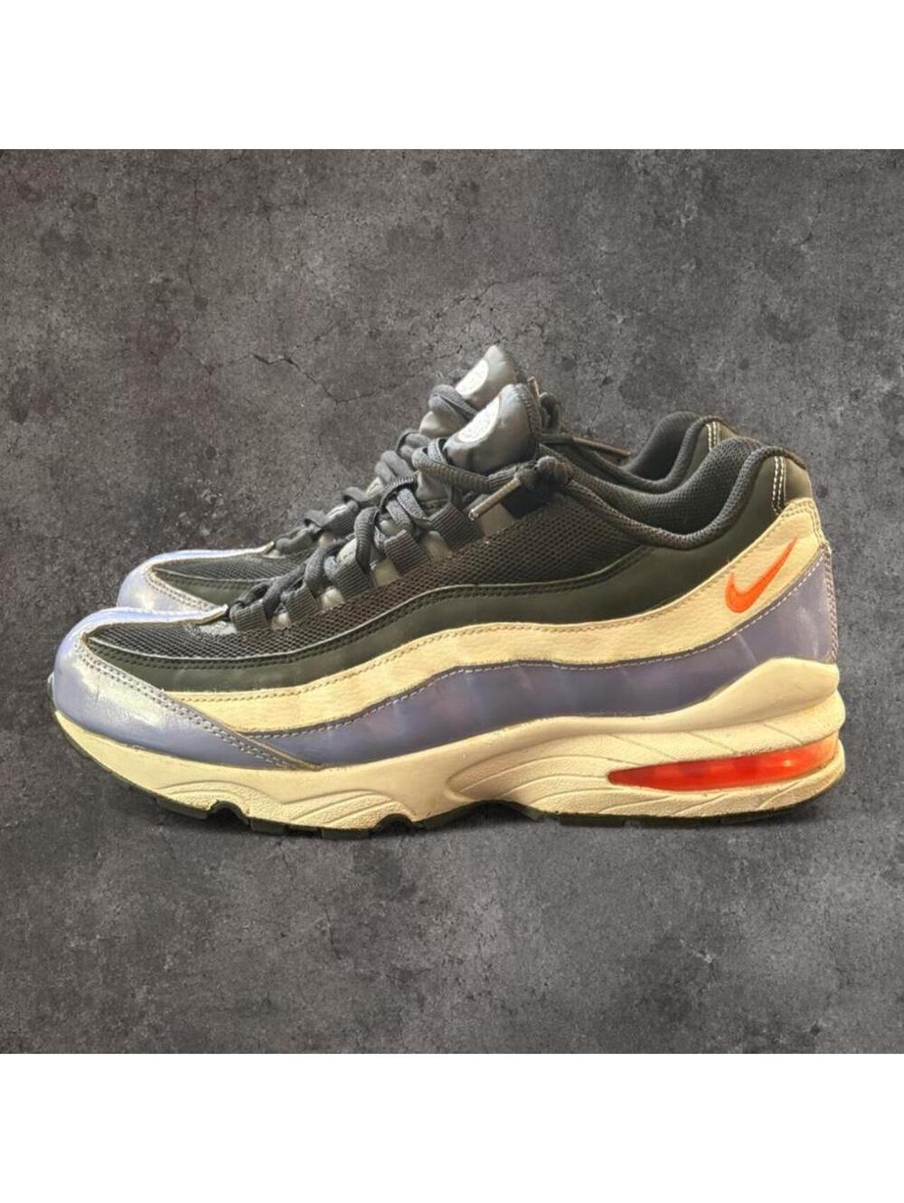 Fire Nike Air Max 95 sneakers Nike swoosh